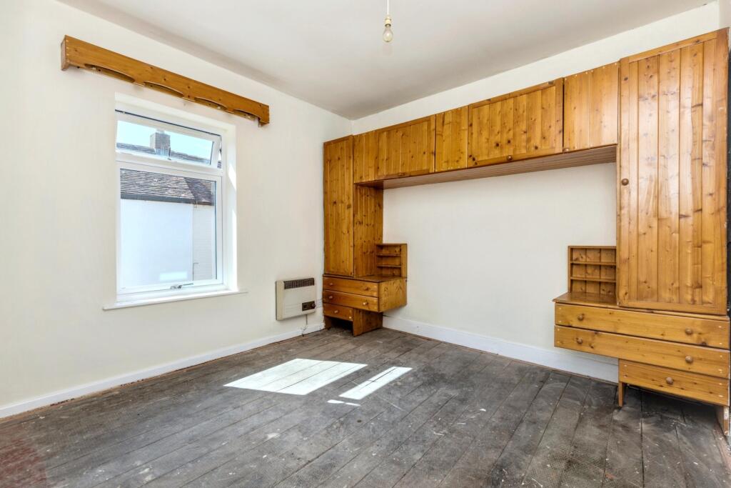 House in Tewkesbury - View 5
