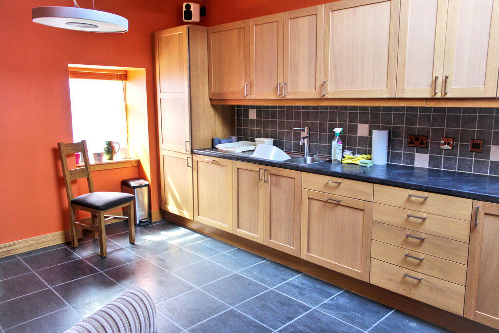 House in Falkirk, Fife - View 4