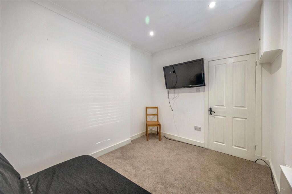 Ravenscroft Street, Edinburgh, Midlothian, EH17 photo 4