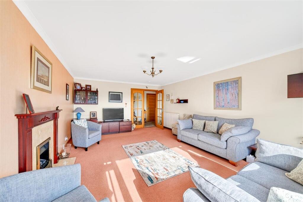House in Livingston, Deans - View 5