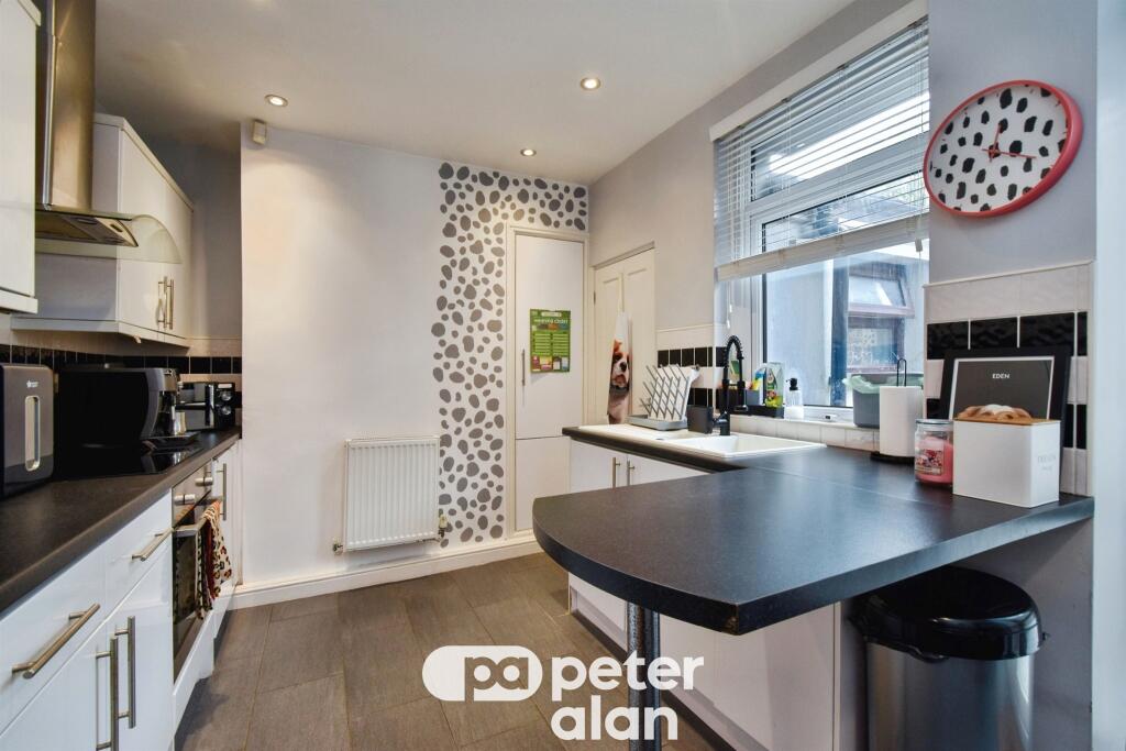 House in Pant, Dowlais - More