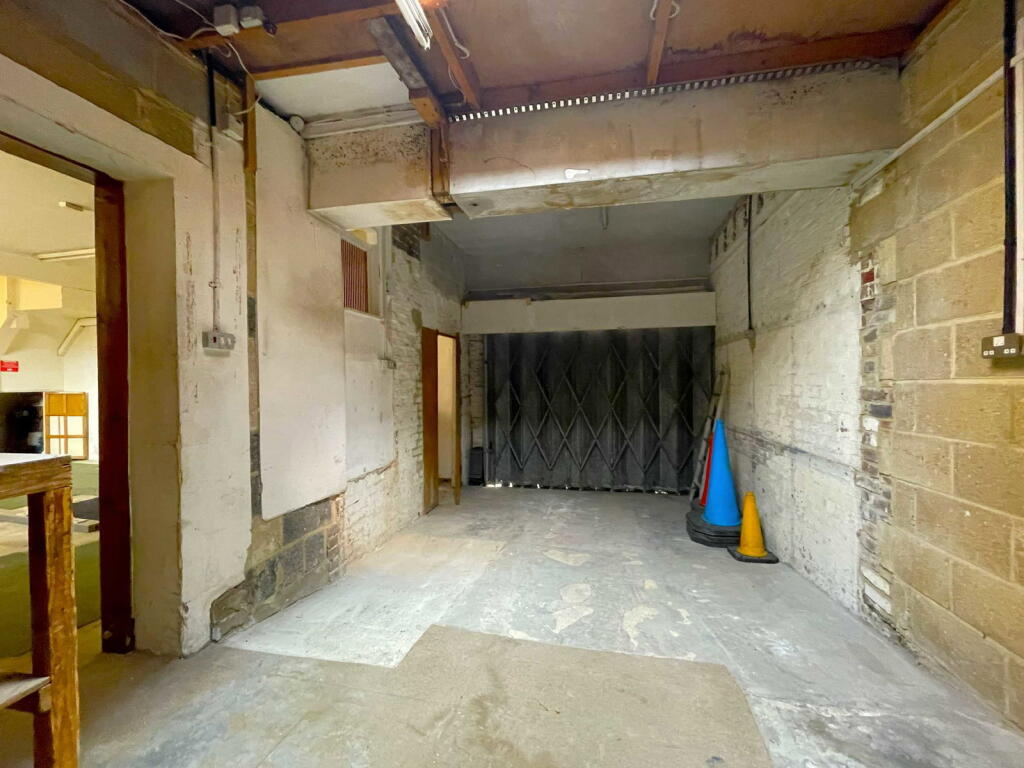 House in Southsea, Hampshire, Fratton - View 4