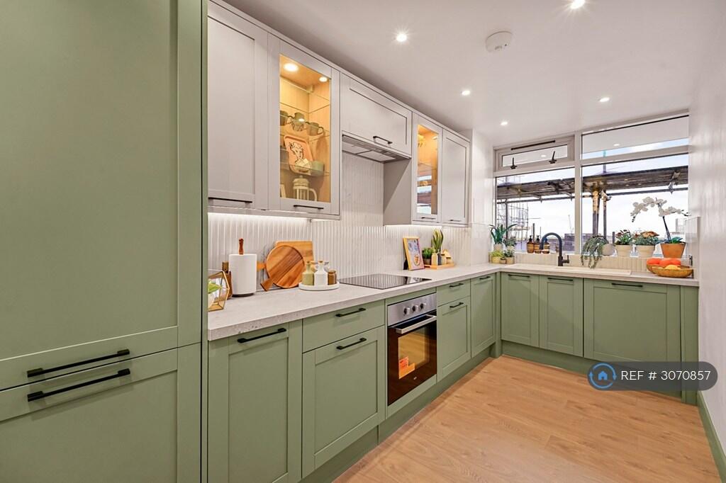 Apartment in London, Stratford - View 4