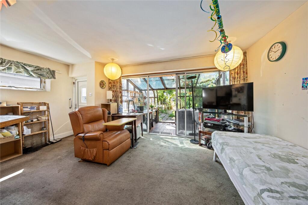 House in Twickenham - View 4