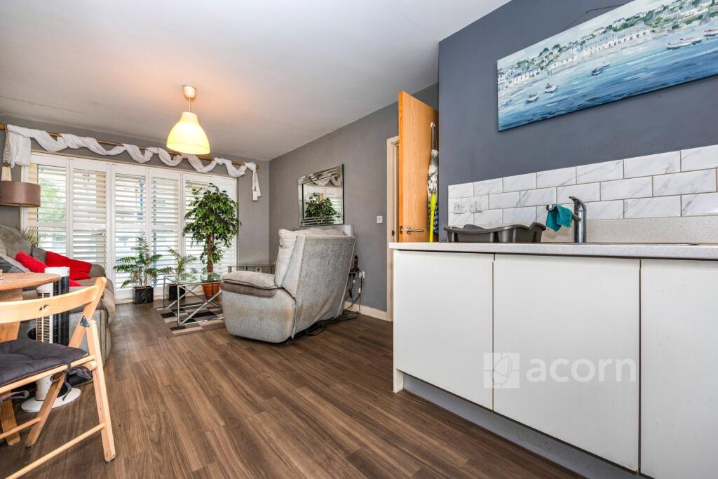 Apartment in Dartford - View 5