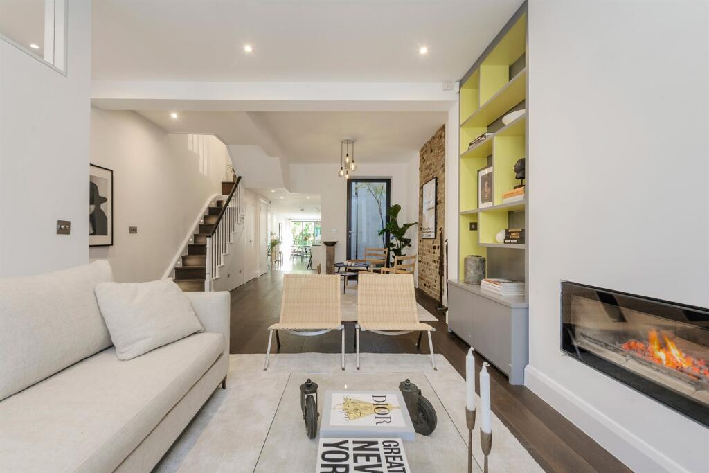 3-bed detached on Penzance Street, London, W11, £3,250,000