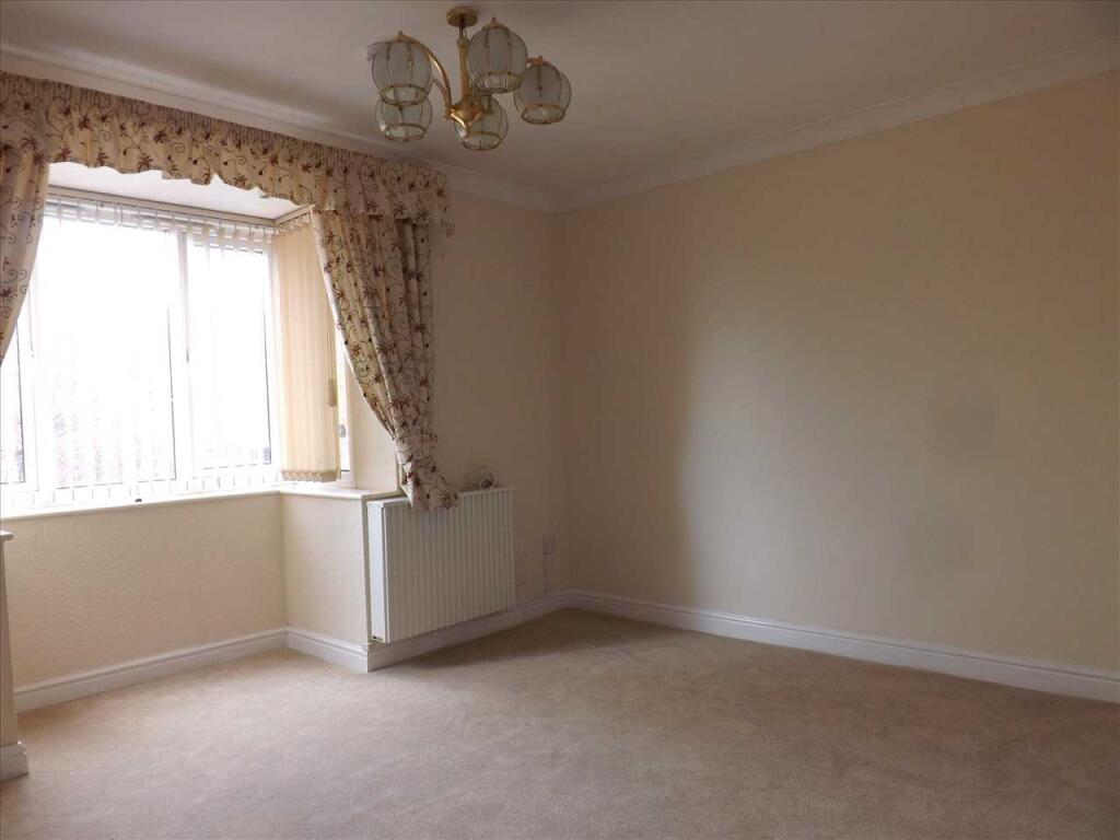 Chapel Close, Clowne, Chesterfield photo 2