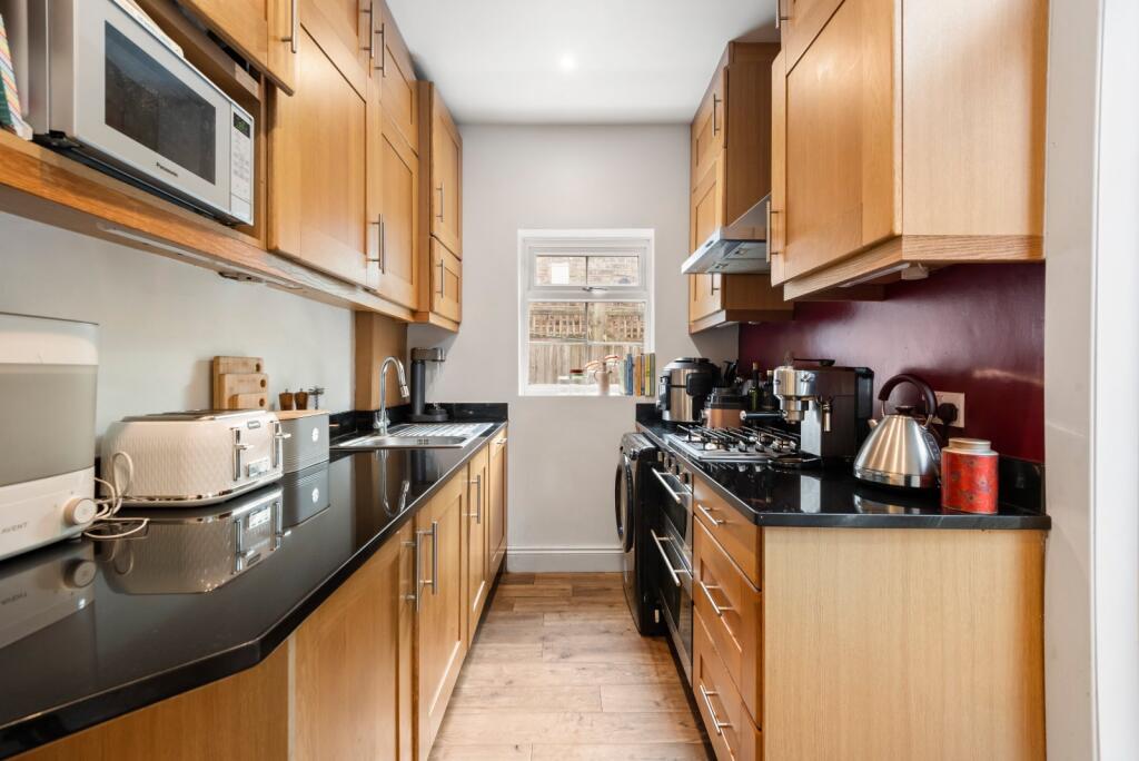 Apartment in London - View 4
