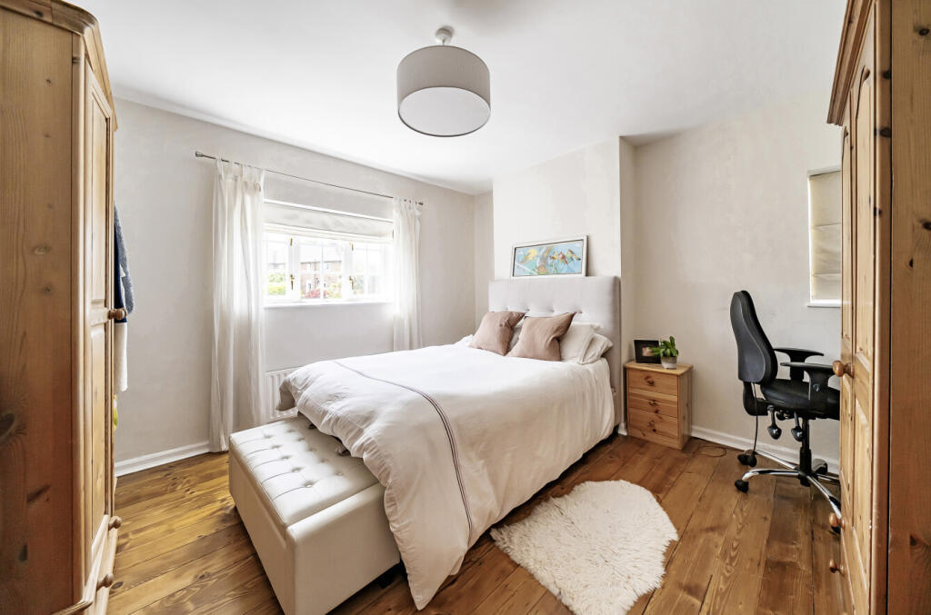 House in Guildford - More
