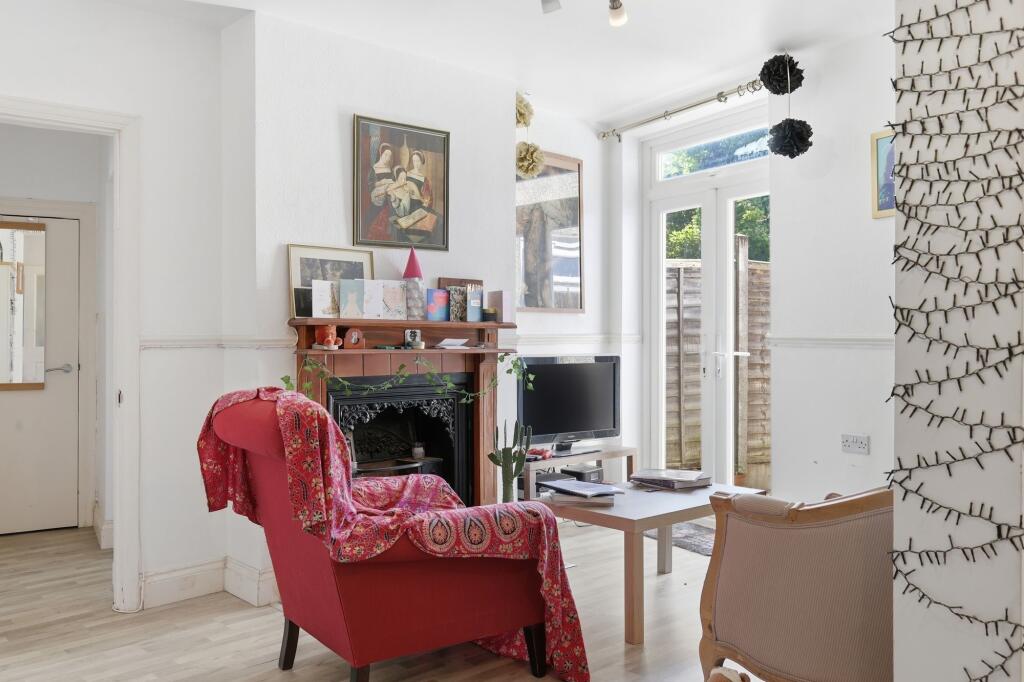 Apartment in London - View 3