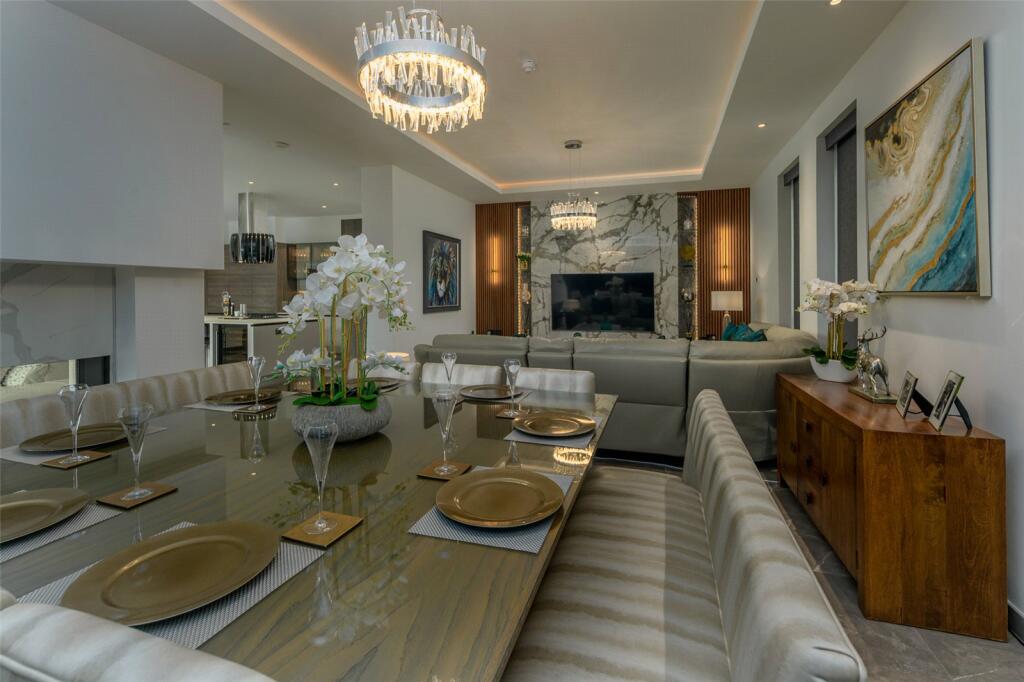 House in Newcastle upon Tyne - More