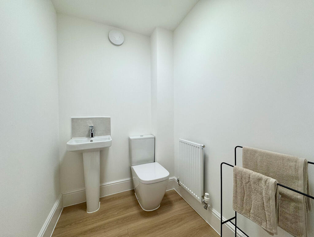 House in Southampton - View 5
