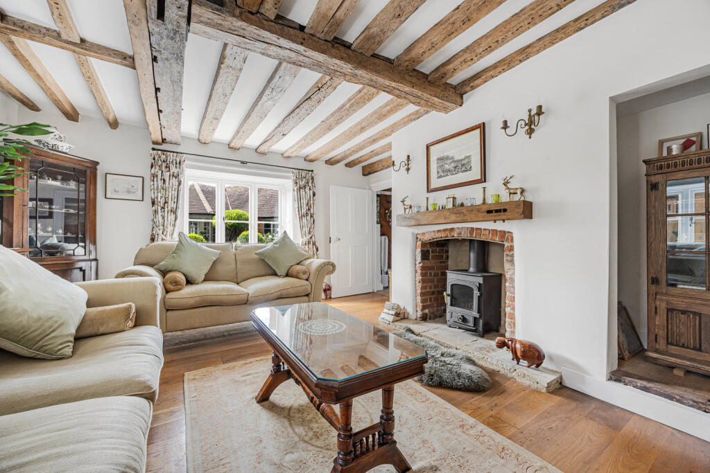 House in Vale of White Horse, Uffington - More