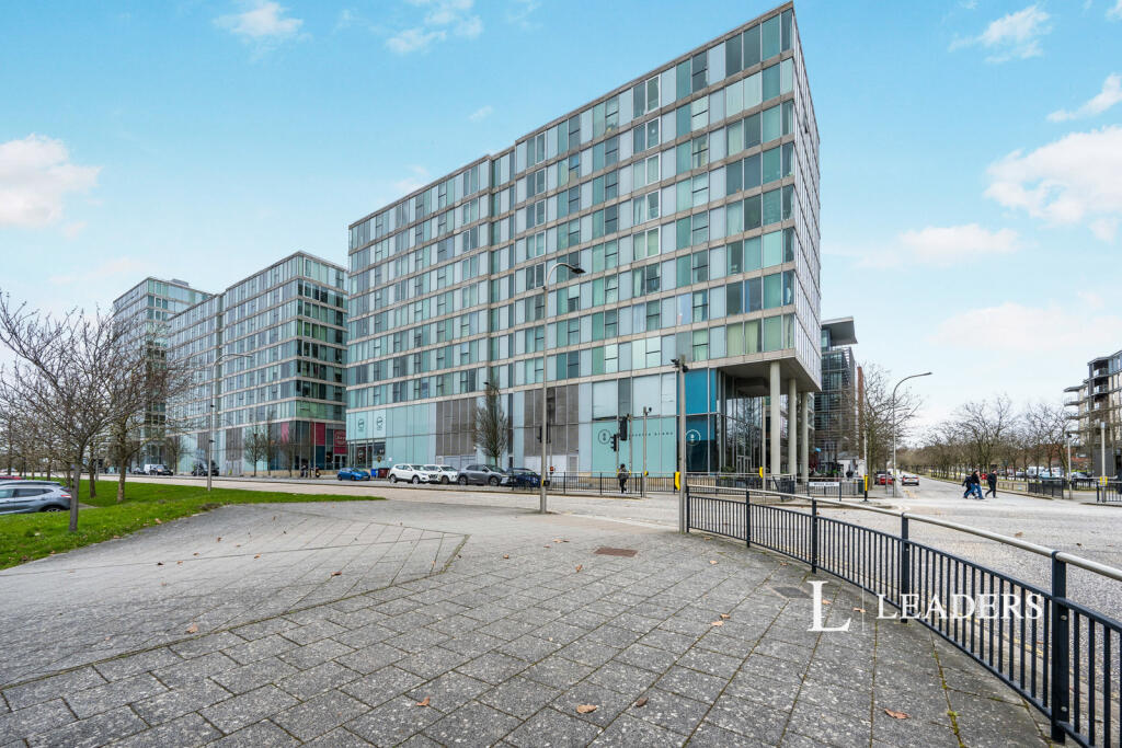 Main image of property: Witan Gate, Milton Keynes, Buckinghamshire, MK9