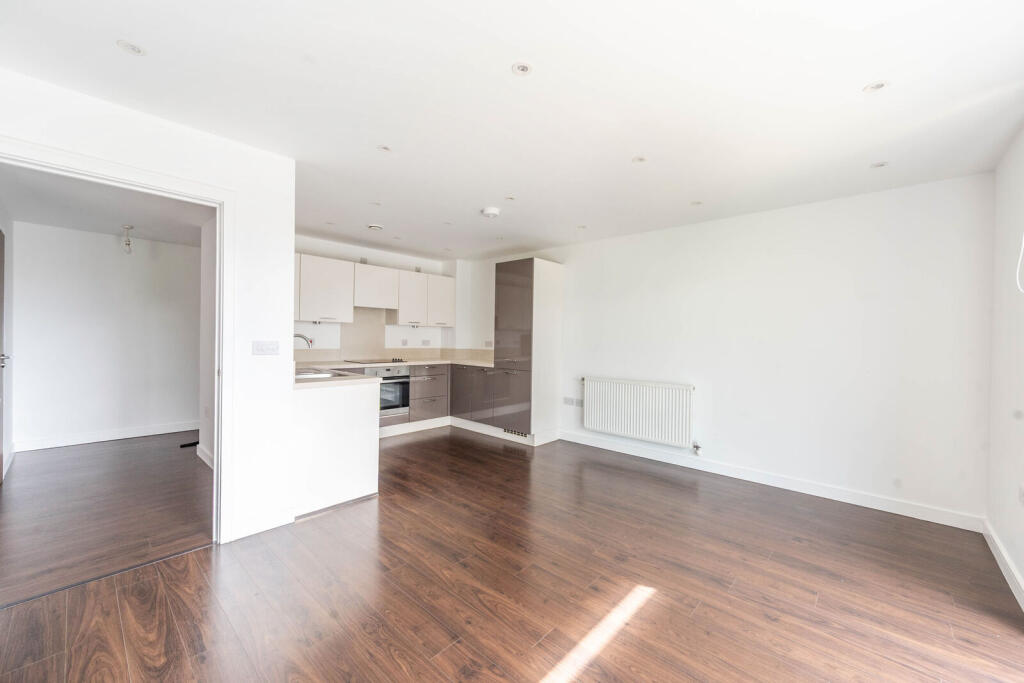 Main image of property: Green Lane, Edgware, HA8