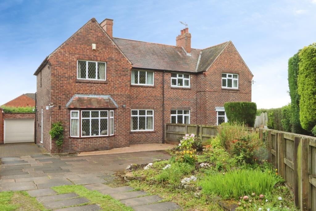 Main image of property: Highgate Lane, Dronfield, Derbyshire, S18