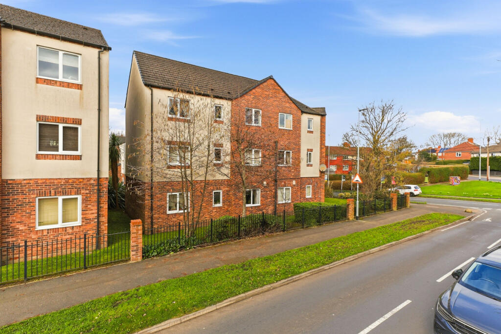 Main image of property: Potternewton Mount, Leeds, LS7