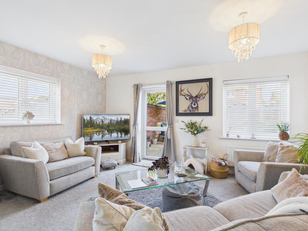 Onslow Walk, Broadbridge Heath, RH12 3XJ - View 2