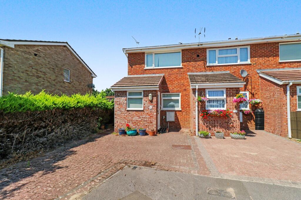 Main image of property: New Road, Eastleigh, SO50