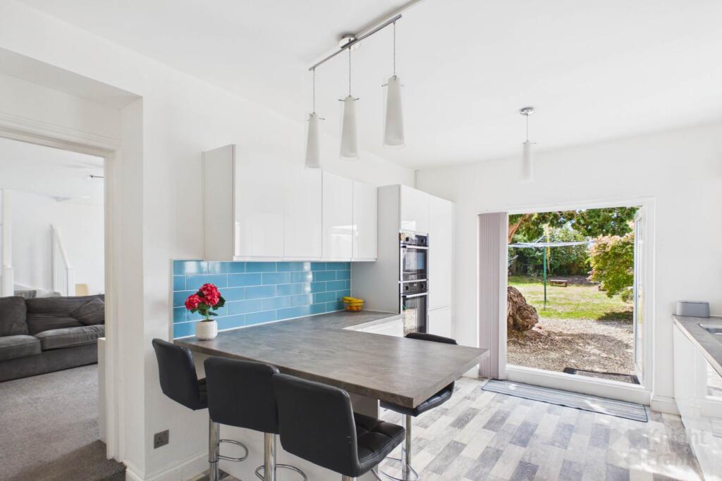 House in St Clement - View 4