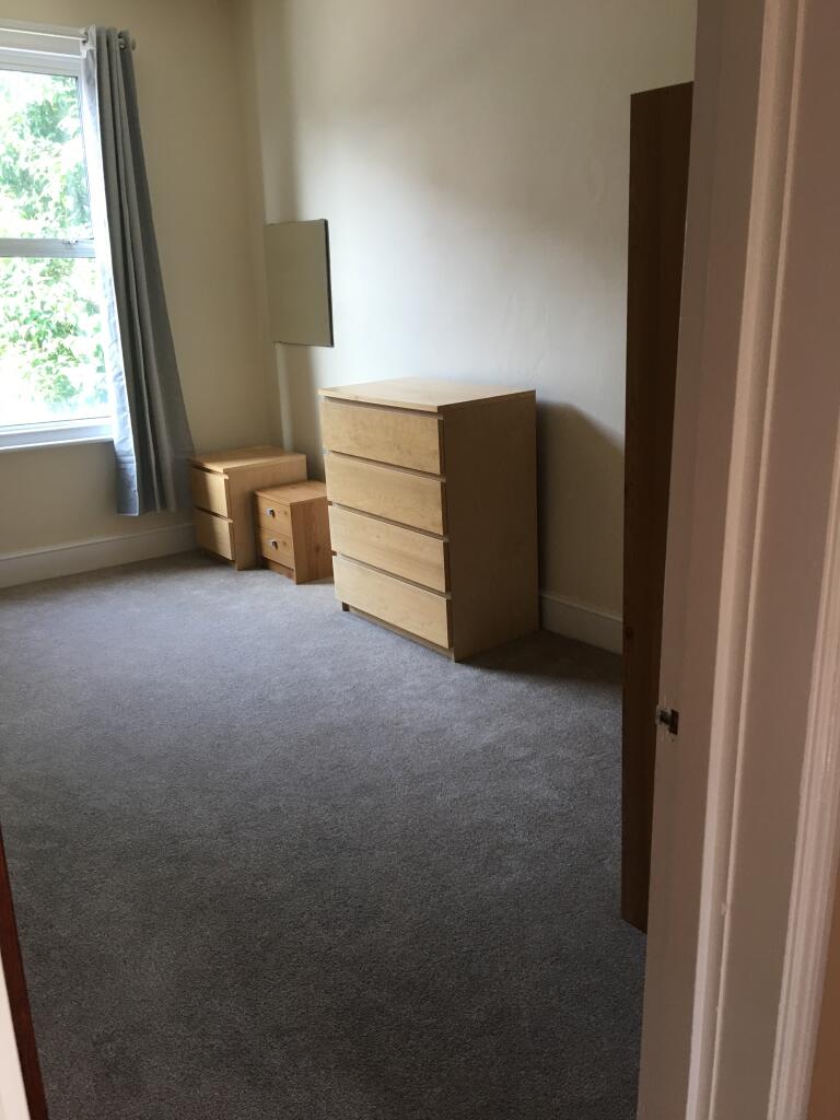House in London - View 4