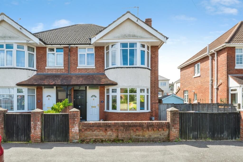 Main image of property: Dawlish Avenue, Southampton