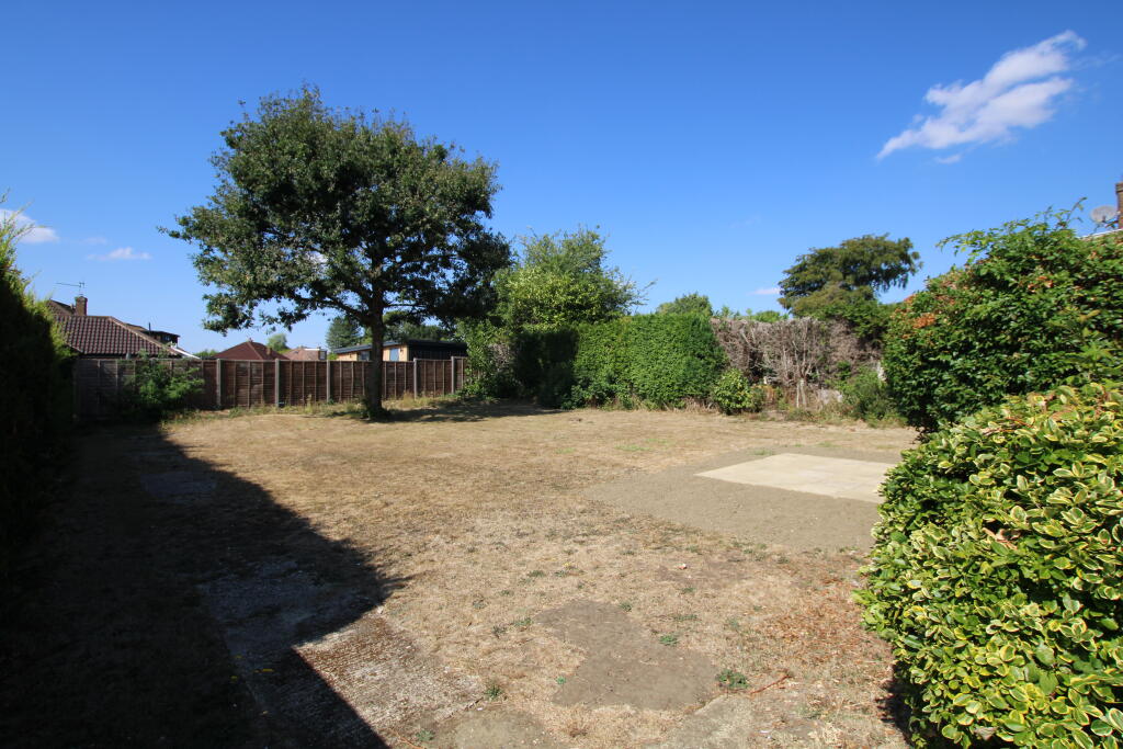 House in East Hampshire, Lindford - View 4