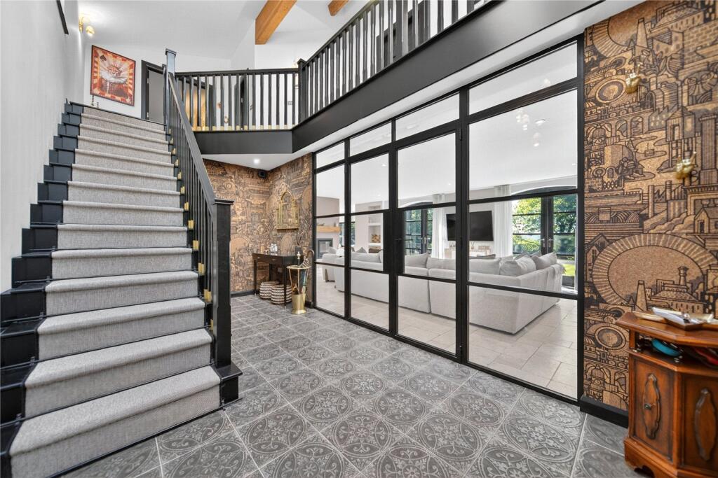 House in Leeds - View 2