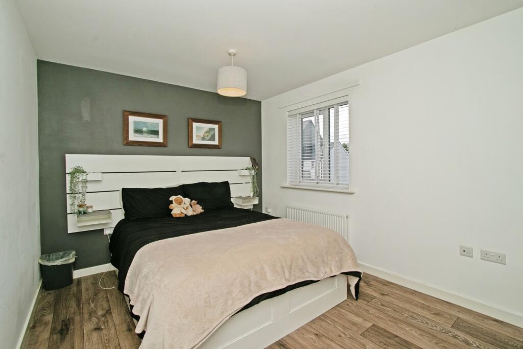 House in Falmouth, Lower Kergilliack - View 3