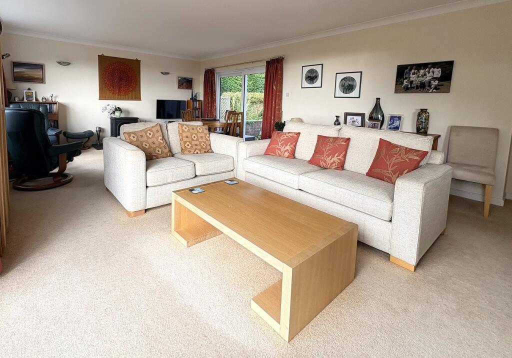 Upper Churston Rise, Seaton, Devon, EX12 photo 3
