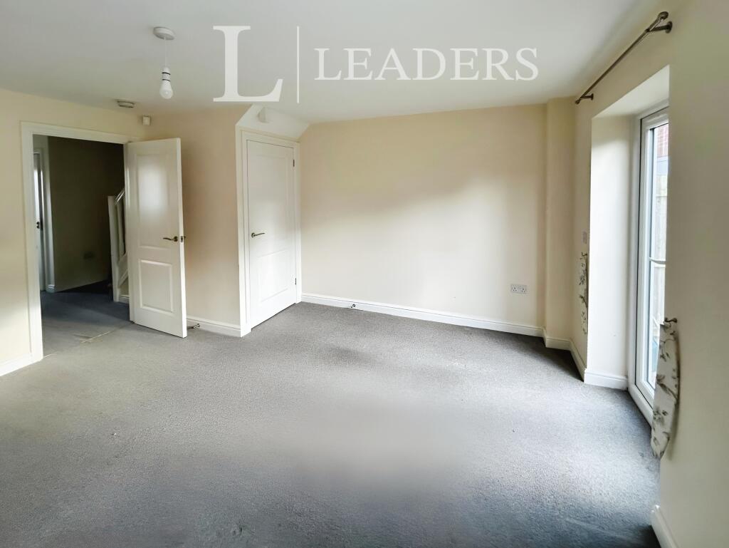 House in Leicester - More
