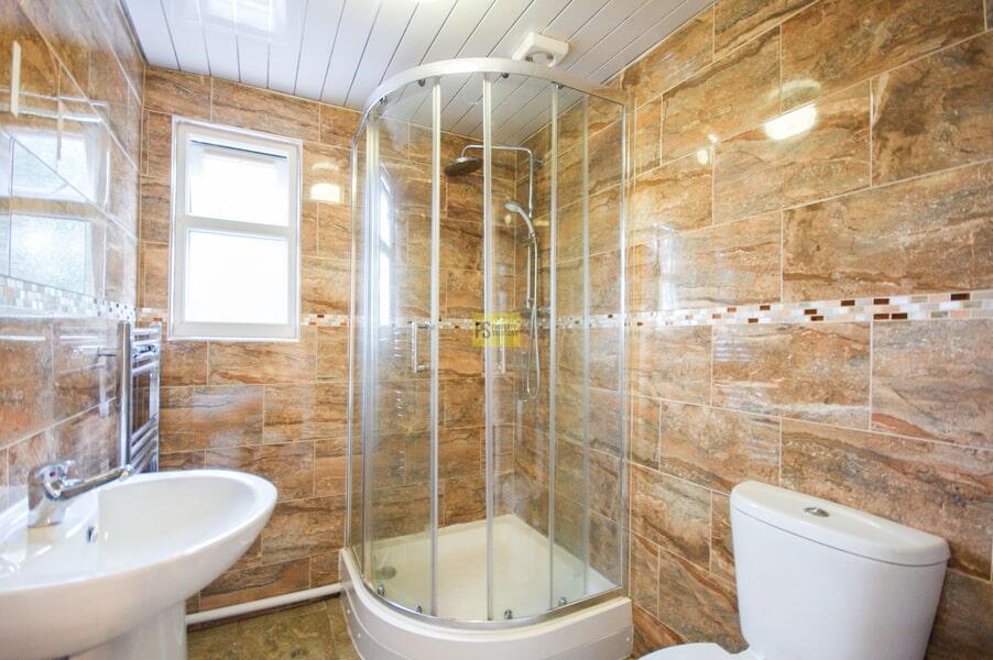 4 bedroom semi-detached house for rent
