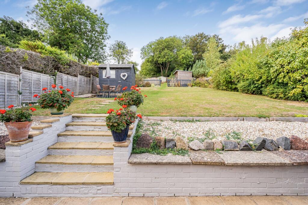 House in Guildford - View 5