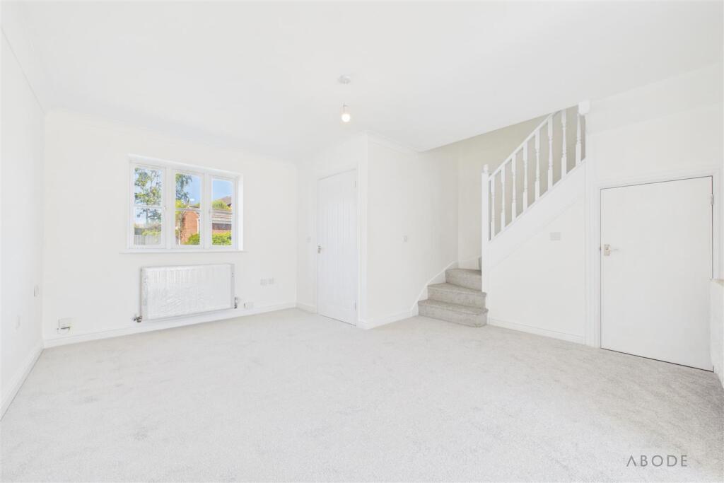 Blakeley Close, Rugeley, Staffordshire photo 3