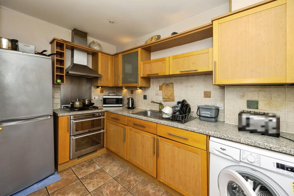 House in Tonbridge - More