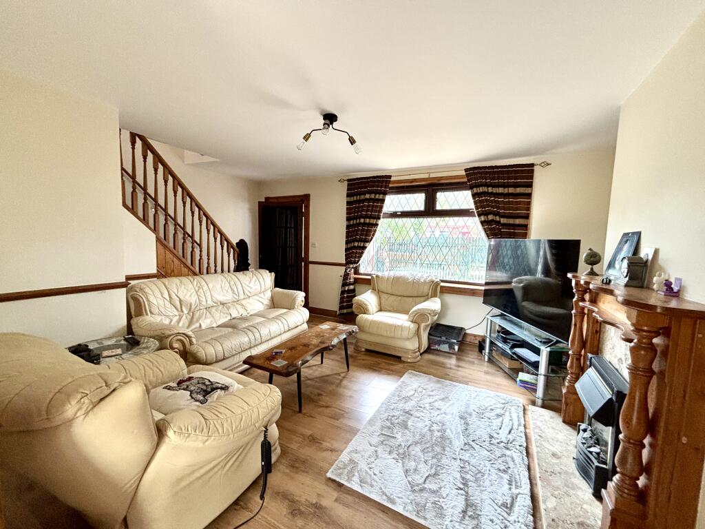 House in Bradford - View 3