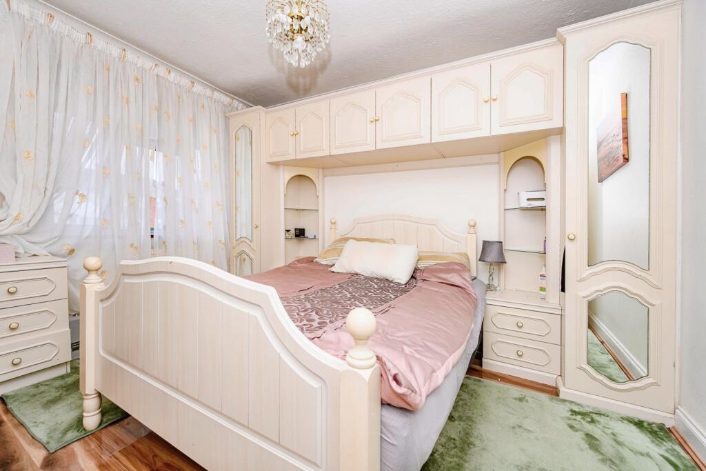 House in Luton - More