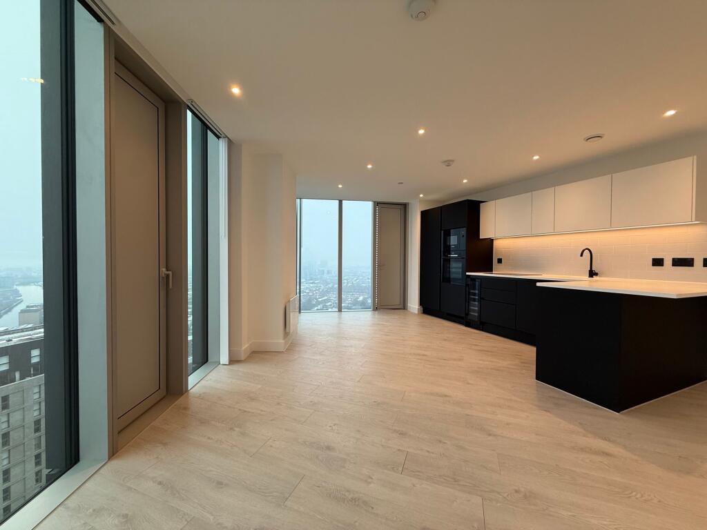 Main image of property: 1 Trinity Way, Manchester, M3