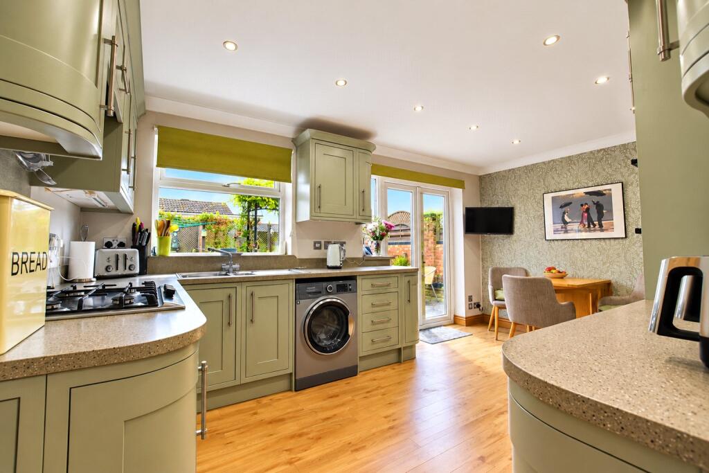 House in Northampton, Kingsthorpe - View 3