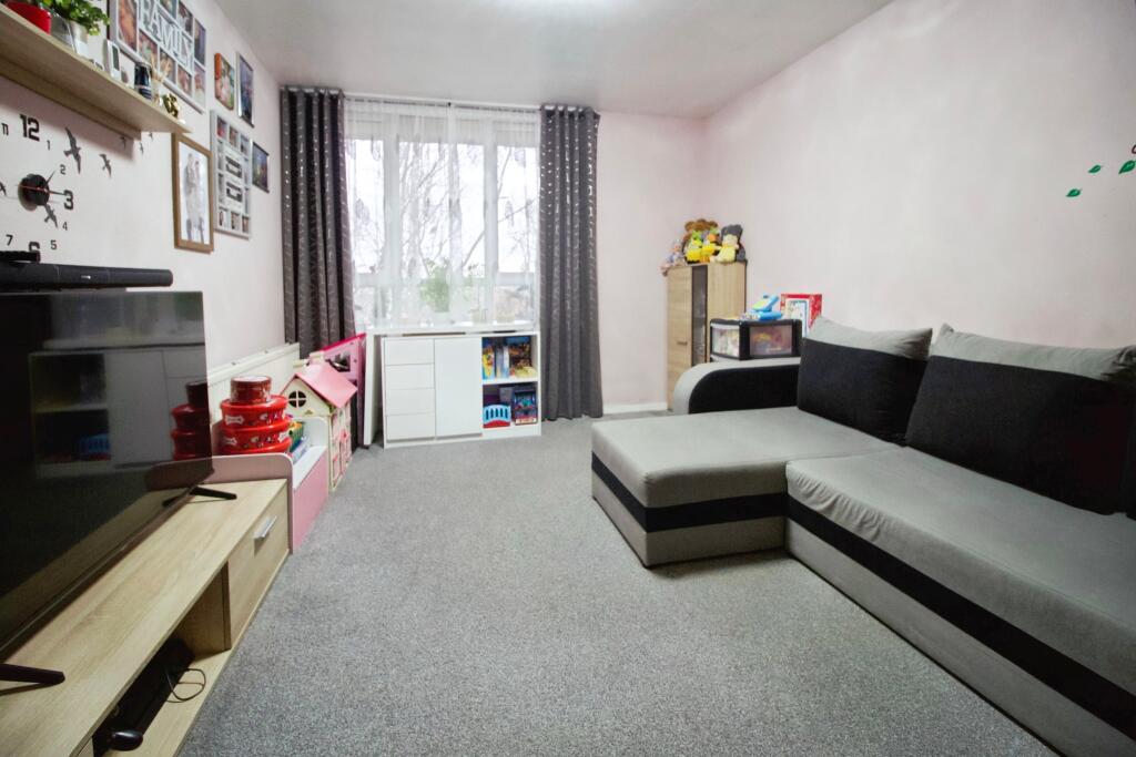 Moorfield, Harlow, CM18 photo 4