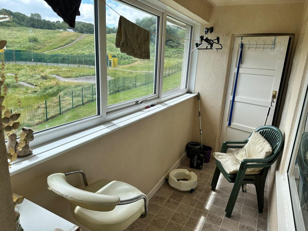 Apartment in Bradford, West Yorkshire - View 2