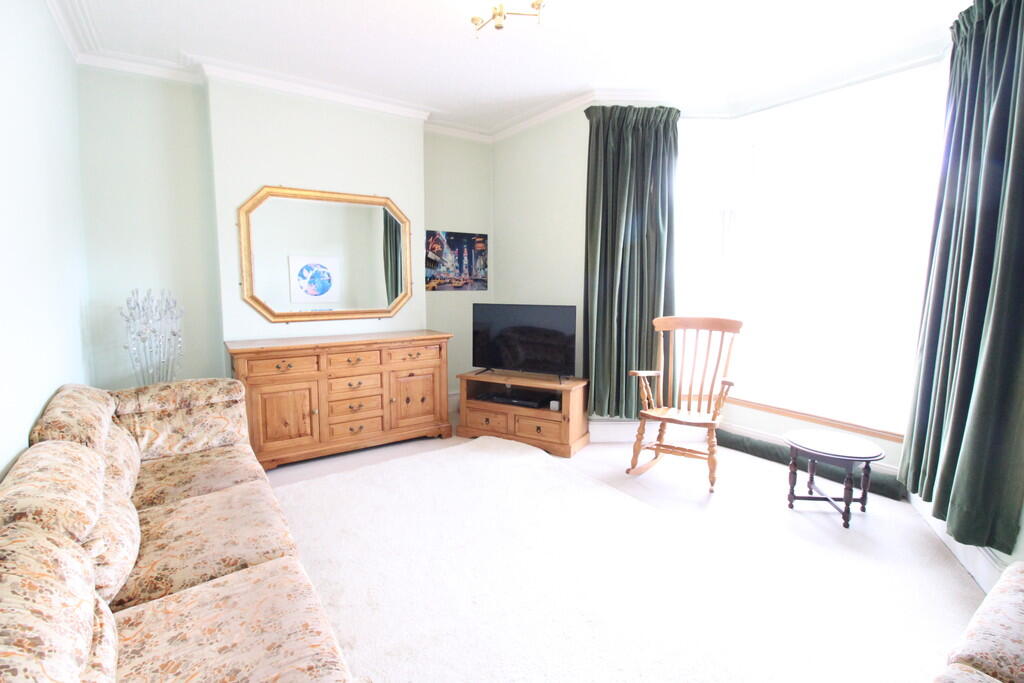 59 Douglas Road photo 4