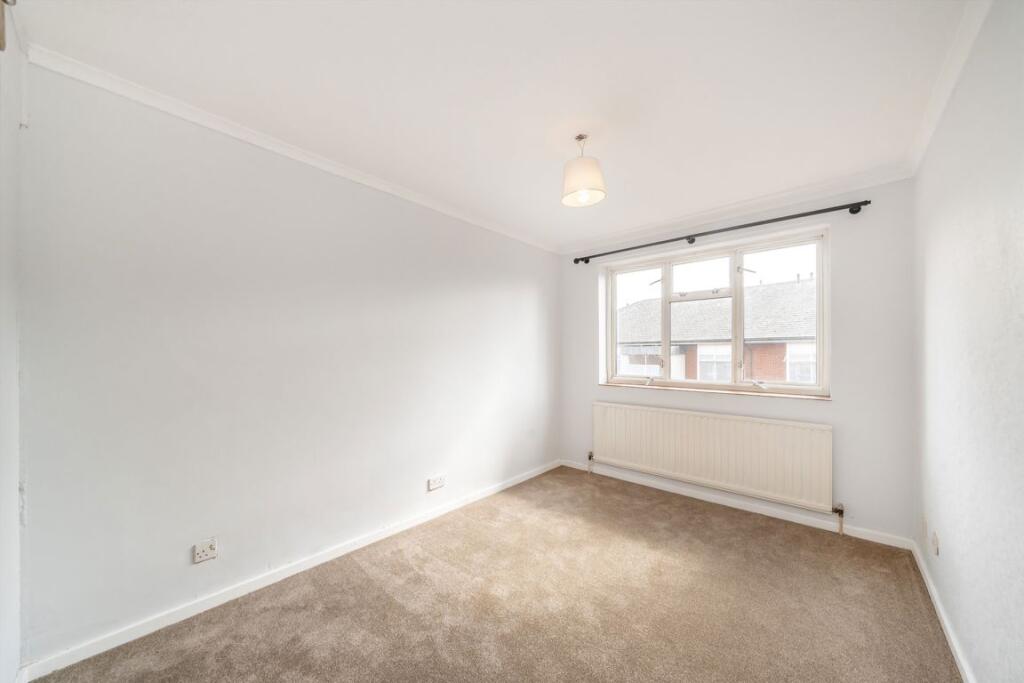 Apartment in Harrow - View 5