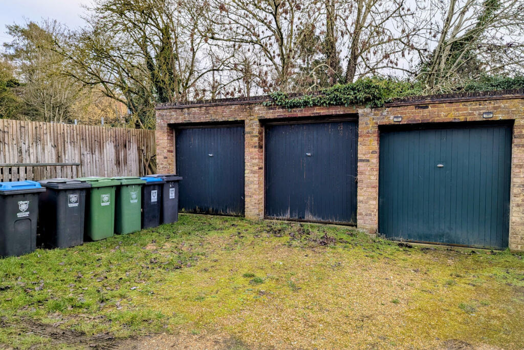House in Dacorum, Hertfordshire - View 3