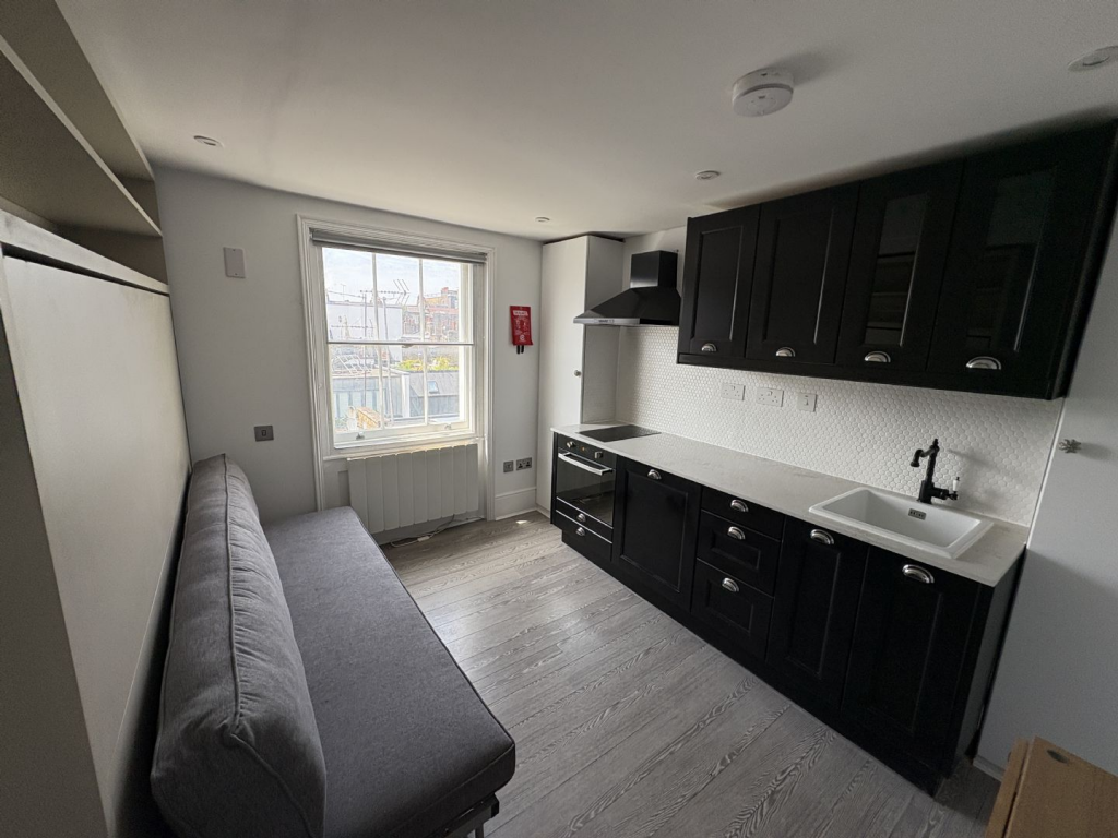 Studio flat for rent