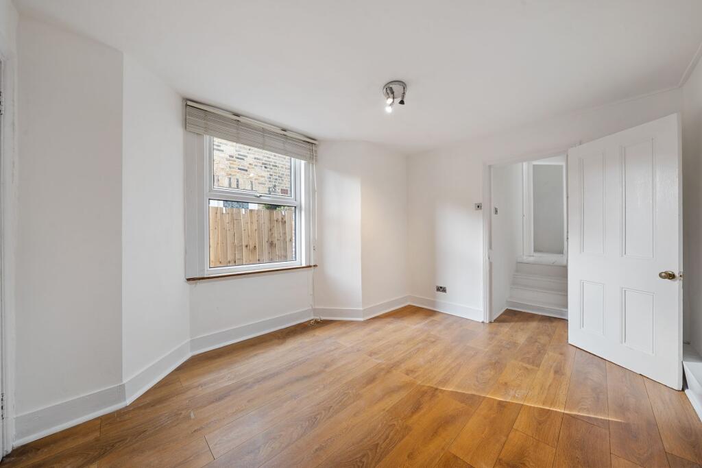 Main image of property: Felix Road, London, W13