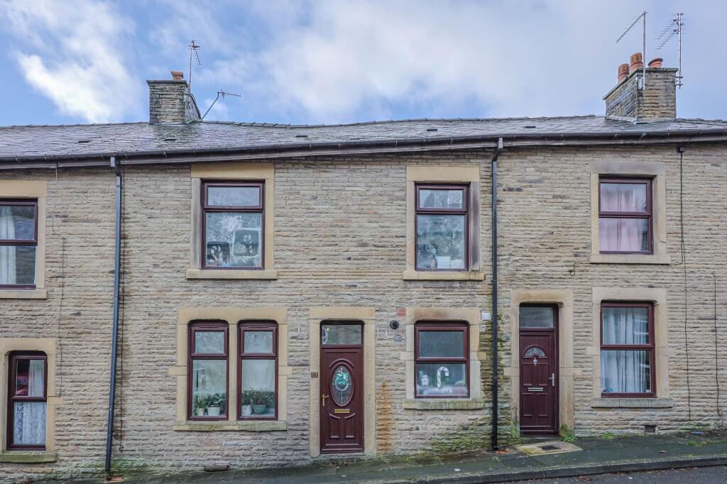 3-bed terraced on St. James Row, Rossendale, BB4, £169,950