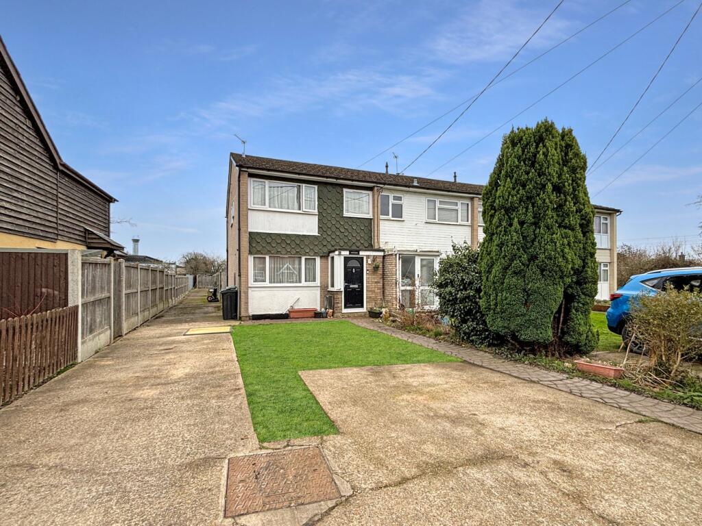 3-bed semi-detached on Station Road, Great Bentley, Colchester, CO7, £270,000