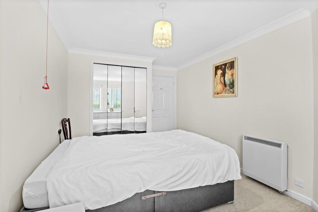 Apartment in Wealden, Hailsham - More