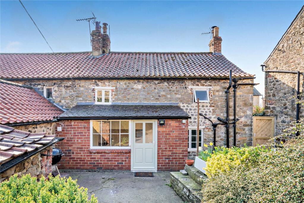 House in West Tanfield, North Yorkshire - View 3